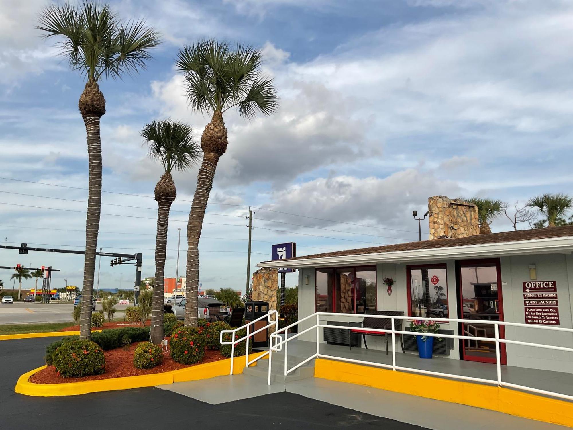 Knights Inn Punta Gorda Exterior photo