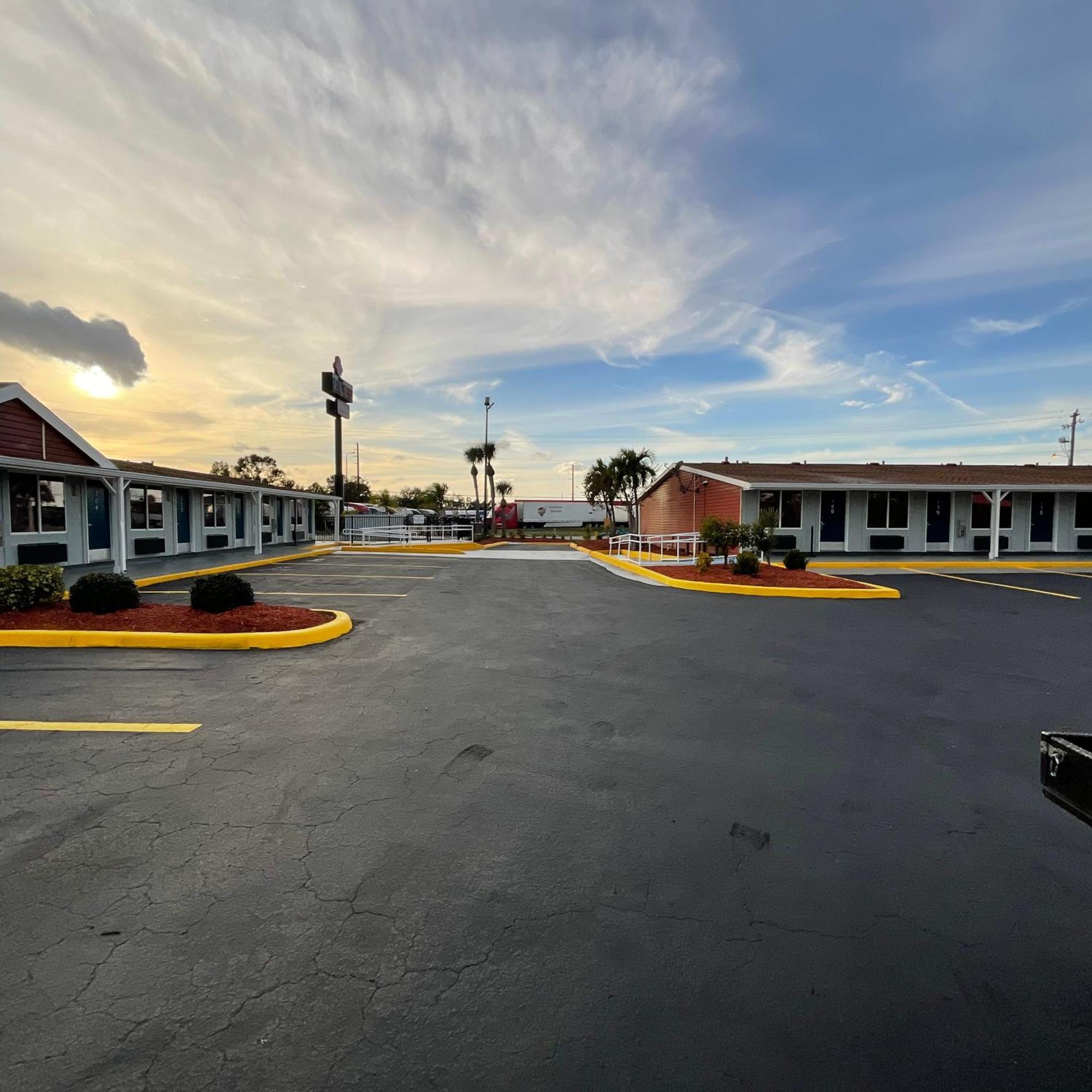 Knights Inn Punta Gorda Exterior photo